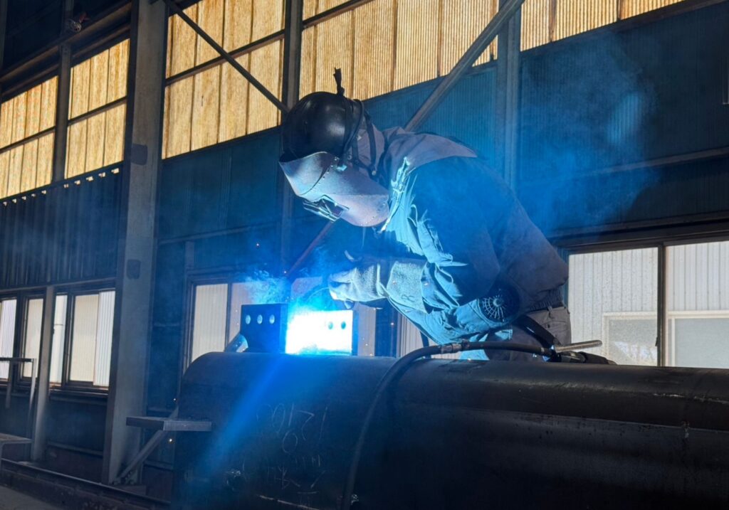 三重県 四日市市 鉄骨工事 鋼構造物工事 鉄骨製作 Hグレード認定 建築 鉄骨製作工場 鉄骨 鉄構 溶接 国土交通省認定工場