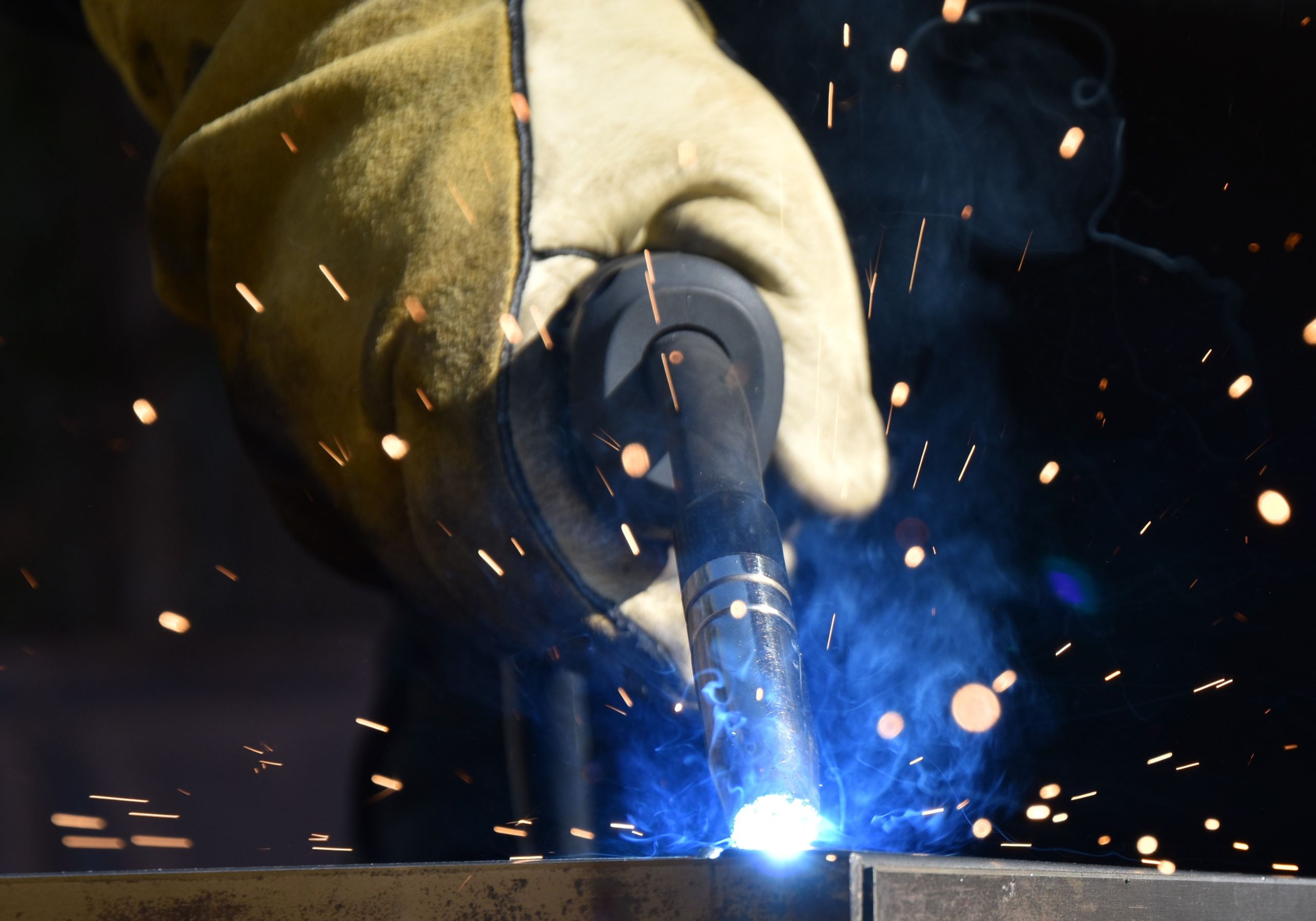 三重県 四日市市 鉄骨工事 鋼構造物工事 鉄骨製作 Hグレード認定 建築 鉄骨製作工場 鉄骨 鉄構 溶接 国土交通省認定工場