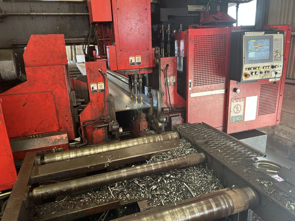 三重県 四日市市 鉄骨工事 鋼構造物工事 鉄骨製作 Hグレード認定 建築 鉄骨製作工場 鉄骨 鉄構 溶接 国土交通省認定工場